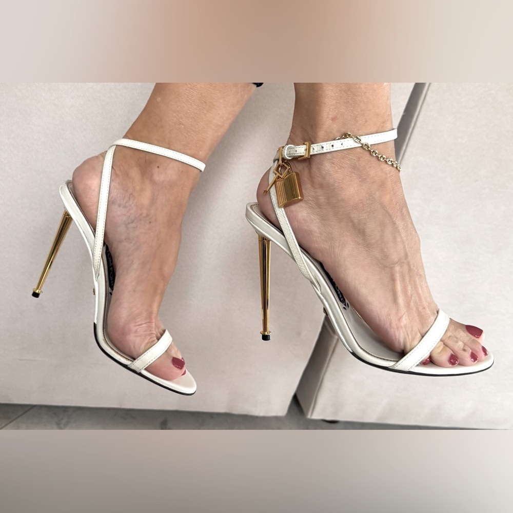 Tom Ford Podlock
Size 39.5